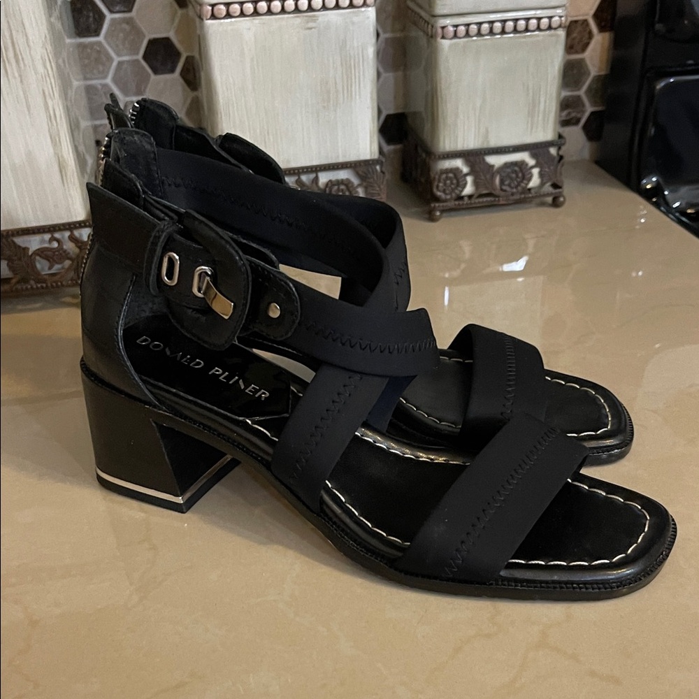 Donald J. Pliner Black Strappy Heels size 8M